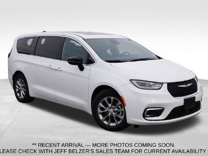 Used 2026 Chrysler Pacifica Limited