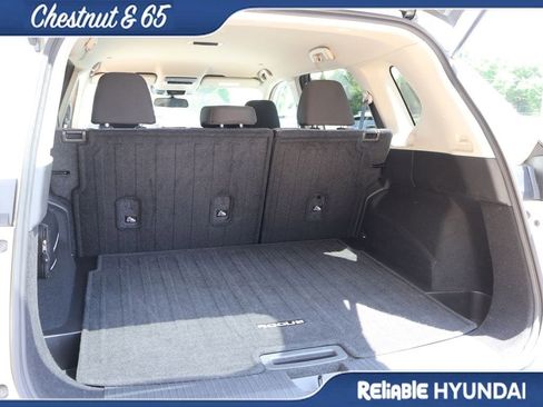 Used 2023 Nissan Rogue SV AWD/4WD image 16