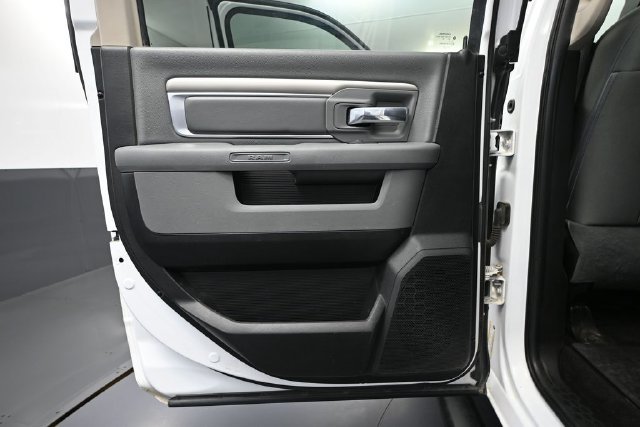 Used 2017 RAM 1500 Big Horn RWD image 26