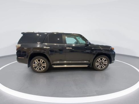 Used 2017 Toyota 4Runner Limited AWD/4WD image 9