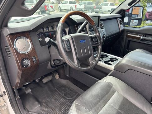 Used 2015 Ford F350 Platinum w/ Platinum Package AWD/4WD image 15