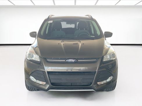 Used 2016 Ford Escape SE w/ Equipment Group 201A AWD/4WD image 2