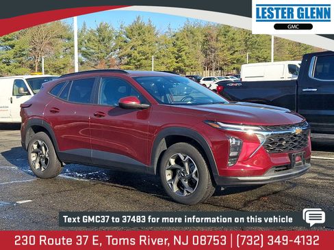 Certified 2024 Chevrolet Trax LT w/ Sunroof Package image 1