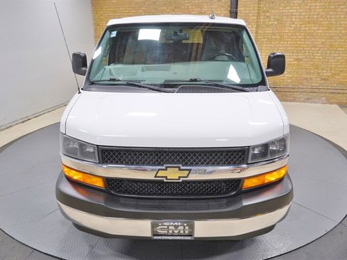 Used 2020 Chevrolet Express 3500 LS w/ Chrome Appearance Package image 5
