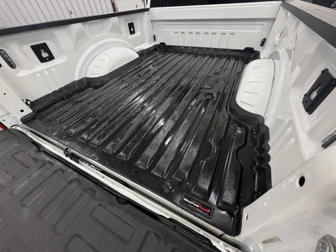 Used 2020 Ford F350 Lariat w/ Chrome Package image 47