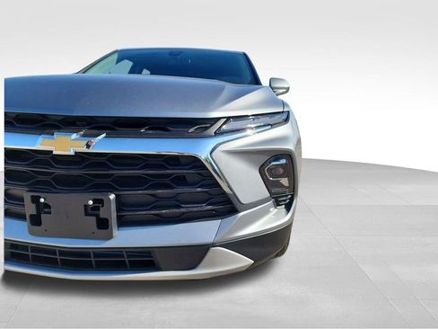 Used 2025 Chevrolet Blazer LT image 10