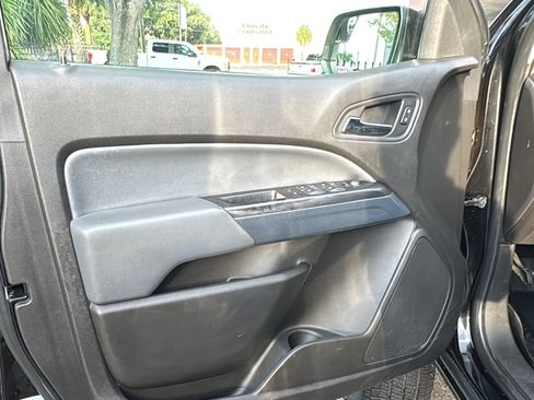 Used 2015 Chevrolet Colorado Z71 AWD/4WD image 20