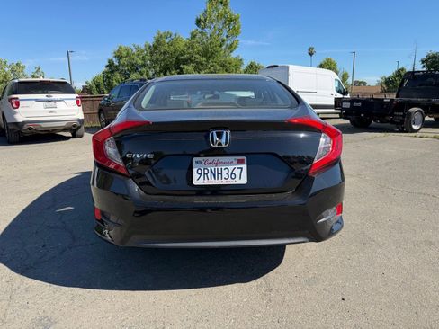 Used 2018 Honda Civic LX image 4