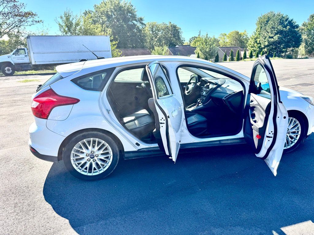 Used 2014 Ford Focus Titanium FWD image 11