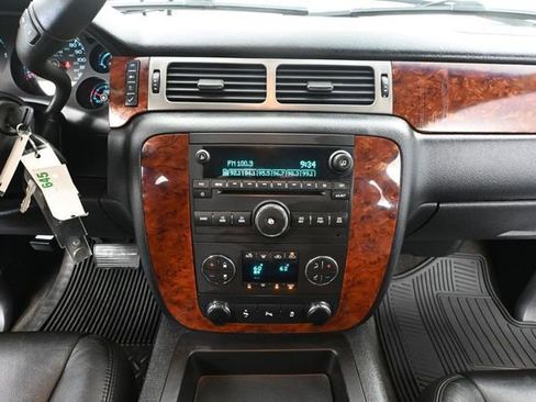 Used 2012 Chevrolet Avalanche LT w/ All-Star Edition AWD/4WD image 31
