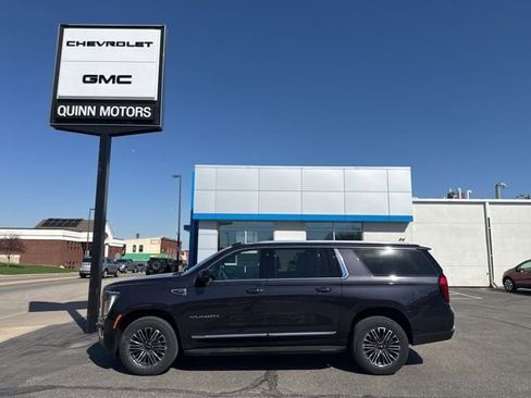 New 2026 GMC Yukon XL Elevation AWD/4WD image 2