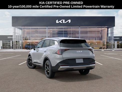 Certified 2026 Kia Sportage EX FWD image 4