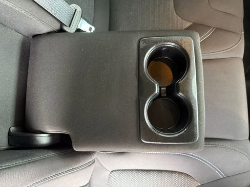 Used 2019 Jeep Cherokee Latitude w/ Popular Appearance Group image 16