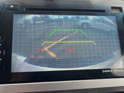 Used 2017 Subaru Outback 2.5i Limited image 12