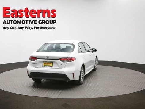 Used 2024 Toyota Corolla LE FWD image 38