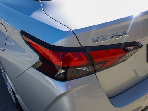 Used 2025 Nissan Versa S w/ Trunk Package image 7