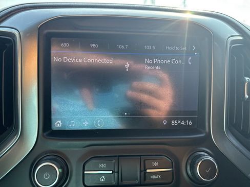 Used 2020 Chevrolet Silverado 1500 LT image 29