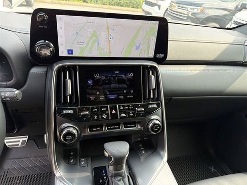 Used 2026 Lexus LX 600 F Sport w/ Accessory Package (2T) AWD/4WD image 13