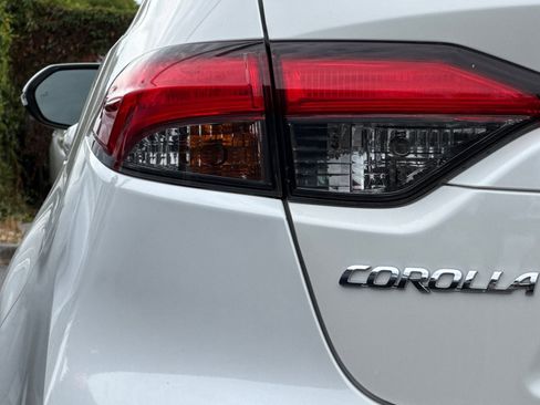 Used 2021 Toyota Corolla XSE image 13