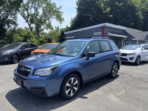 Used 2017 Subaru Forester 2.5i w/ Alloy Wheel Package AWD/4WD image 1