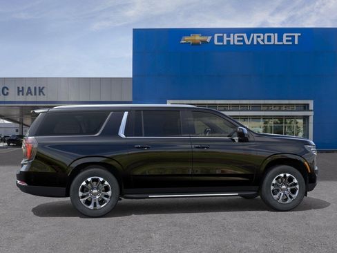 New 2026 Chevrolet Suburban LS w/ LPO, Dark Essentials Package RWD image 5