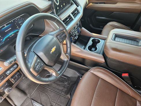 Used 2022 Chevrolet Suburban High Country w/ Max Trailering Package AWD/4WD image 13