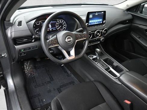 Used 2024 Nissan Sentra SV FWD image 8