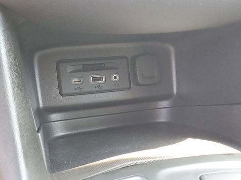 Used 2022 Chevrolet Equinox RS w/ Infotainment Package AWD/4WD image 21