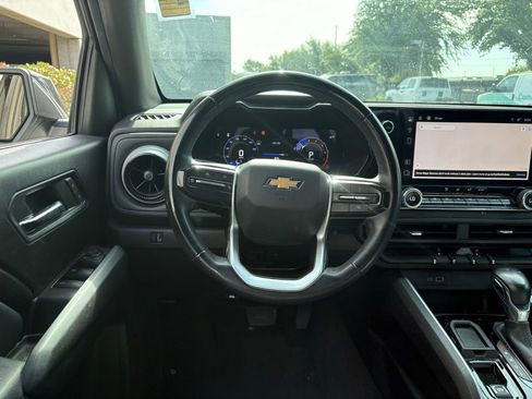 Used 2024 Chevrolet Colorado LT w/ LT Convenience Package RWD image 6
