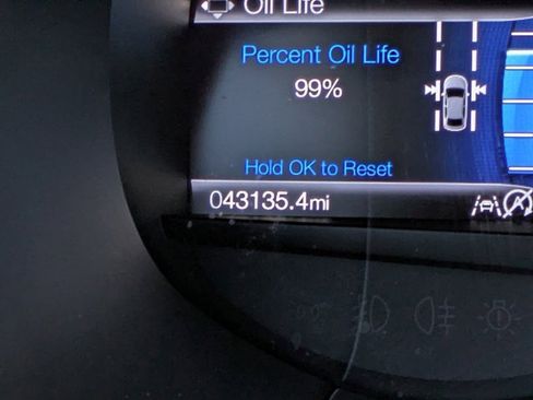 Certified 2021 Ford Edge Titanium image 28