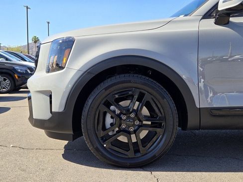 Certified 2025 Kia Telluride SX Prestige X-Line AWD/4WD image 10