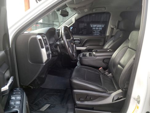 Used 2018 Chevrolet Silverado 1500 LT w/ All Star Edition image 13