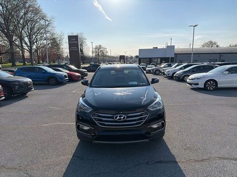 Used 2017 Hyundai Santa Fe Sport image 1
