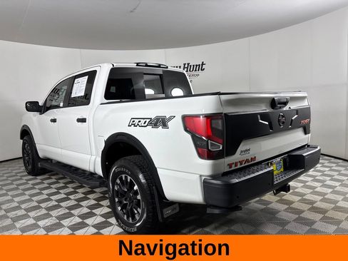 Used 2020 Nissan Titan PRO-4X w/ Pro-4x Convenience Package AWD/4WD image 8
