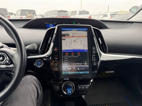 Used 2021 Toyota Prius Prime XLE FWD image 9