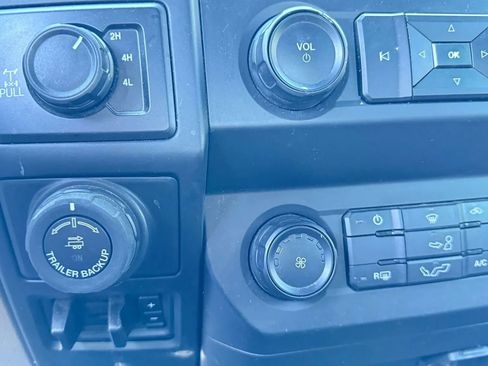 Used 2020 Ford F150 XL w/ Trailer Tow Package image 15