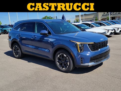 Used 2024 Kia Sorento S FWD image 1