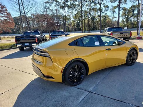 New 2026 Toyota Prius Plug-In Hybrid image 7