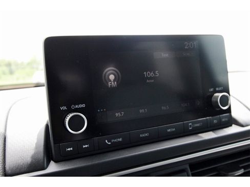 Used 2023 Honda Pilot LX image 26