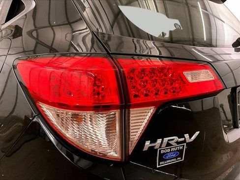 Used 2018 Honda HR-V LX image 29