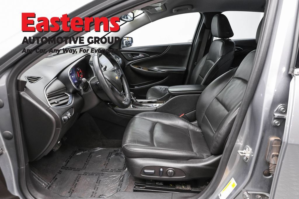 Used 2024 Chevrolet Malibu LT FWD image 16