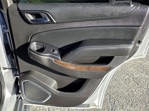 Used 2016 Chevrolet Tahoe LT image 16