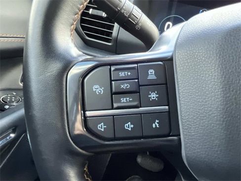 Certified 2023 Ford Expedition Platinum image 32