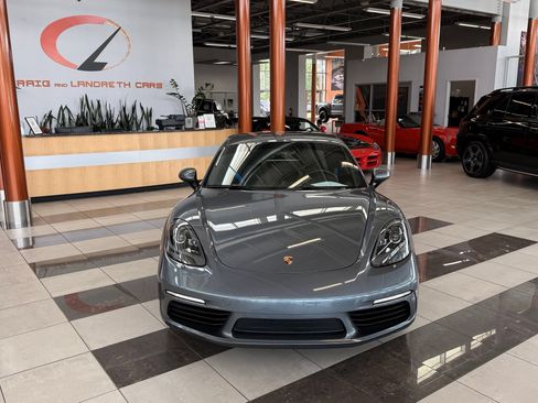 Used 2025 Porsche 718 Cayman S RWD image 7