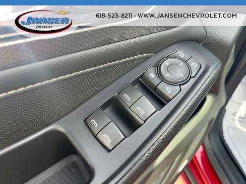 Used 2023 Chevrolet Traverse Premier image 23