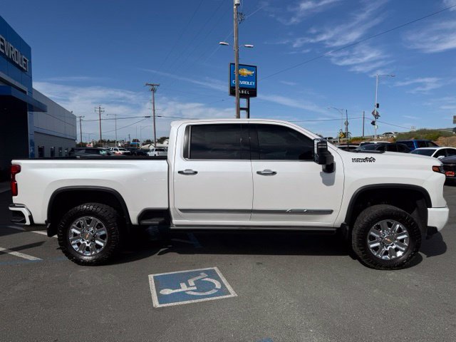 Used 2024 Chevrolet Silverado 3500 High Country w/ High Country Premium Package AWD/4WD image 8