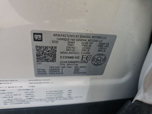 Used 2023 Cadillac XT4 Luxury w/ Trailering Package FWD image 7