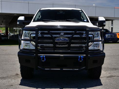 Used 2020 Ford F250 Lariat w/ Lariat Ultimate Package AWD/4WD image 2