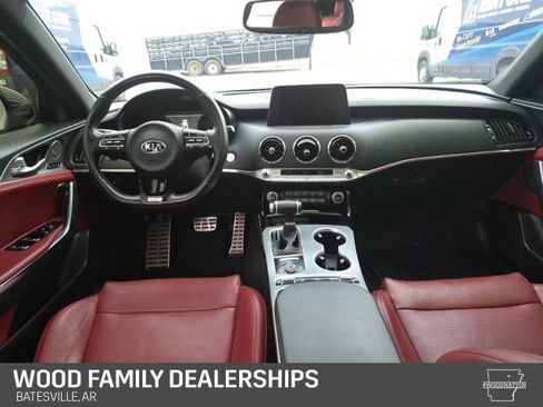 Used 2021 Kia Stinger GT1 image 19