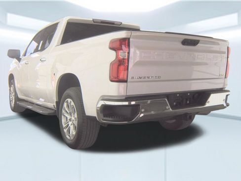 Used 2022 Chevrolet Silverado 1500 LTZ RWD image 4